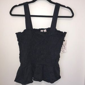 NWT Melrose and Market Tank